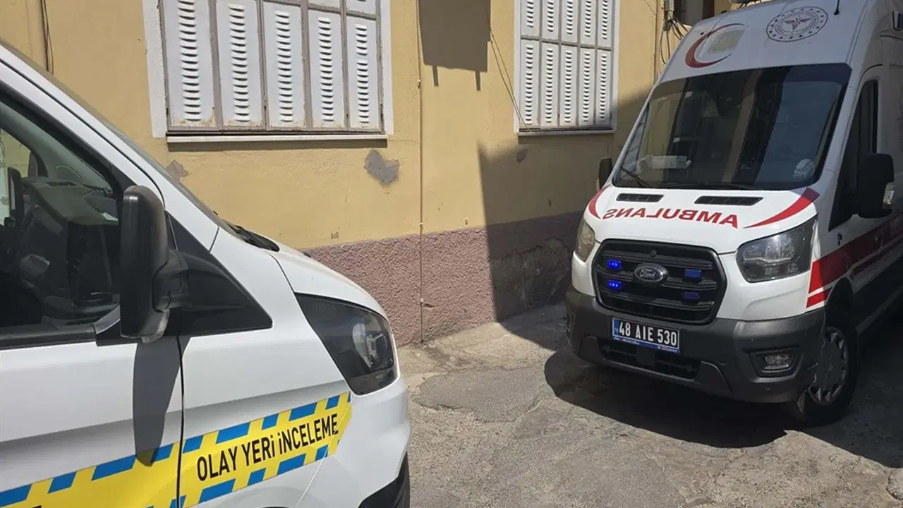 Muğla'da Evli Çiftin Gizemli Ölüm Soruşturması: Çift Evinin İçinde Silahla Vurulmuş Bulundu