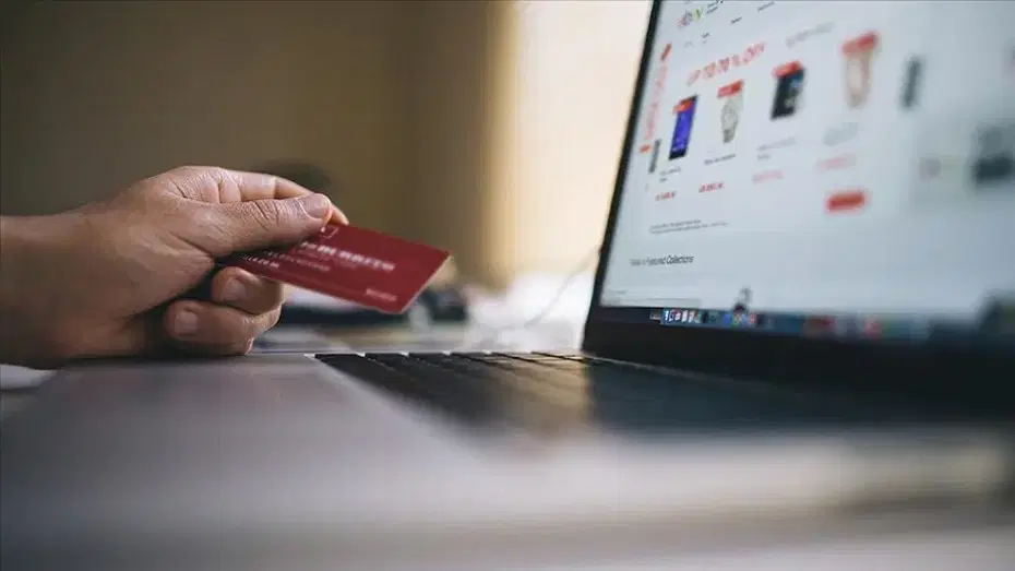 Online Alışverişte Sahte Yorum ve Puanlara Karşı Yeni Düzenleme ve Erişim Engeli