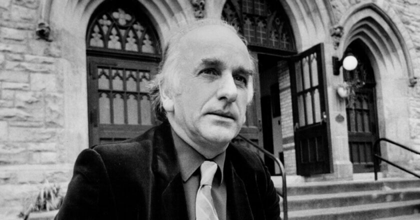 Derek Humphry, key figure in right-wing movement, dies at 94