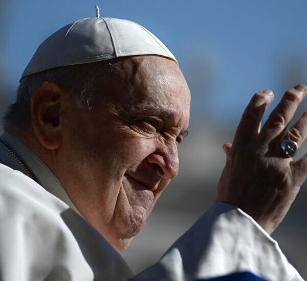 Pope Francis will be discharged from the hospital on Sunday, the doctors say