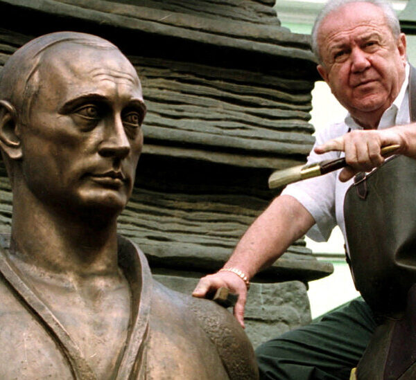 Zurab Tsereteli, polarizing Russian sculptor of colossal works, dies at 91