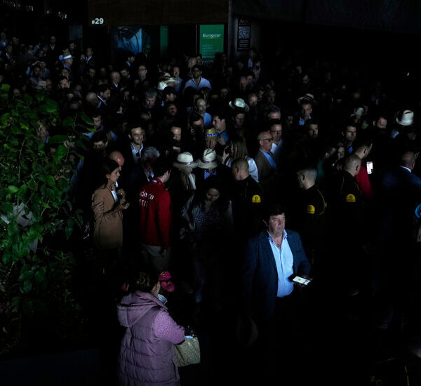 Current interruptions in Spain and Portugal: Photo
