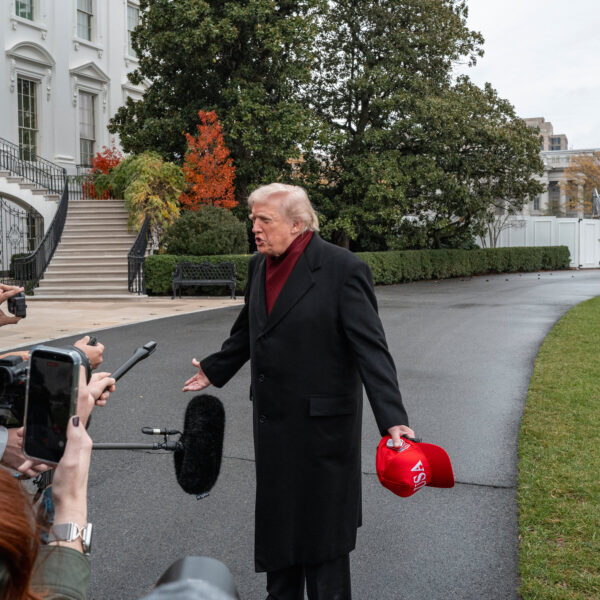Trump, Obamacare Desteklerini Uzatma Planlarını Değerlendiriyor