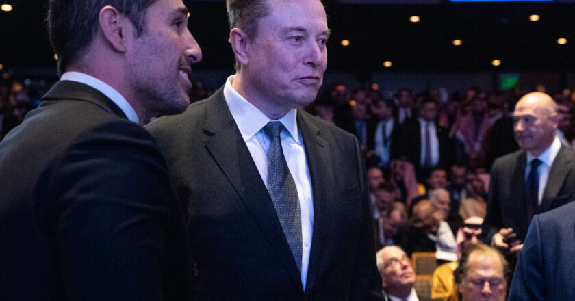 Elon Musk, Avrupa’nın Çevrimiçi Yasalarını Uygulama Kararlılığını Sınıyor