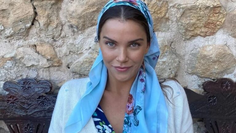 Yaren Güldiken’den yaza veda: “Ağlayarak denize girdim”