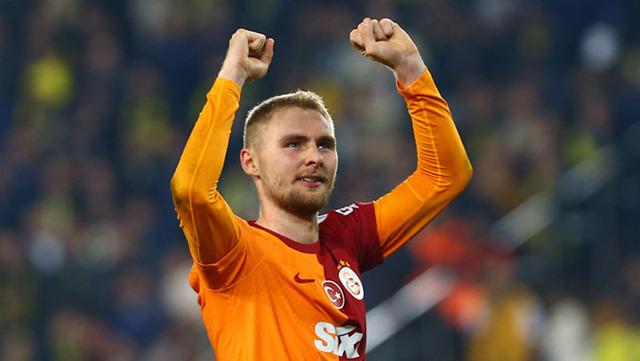Galatasaray’da beklenen ayrılık kapıda: Victor Nelsson İtalya yolcusu!